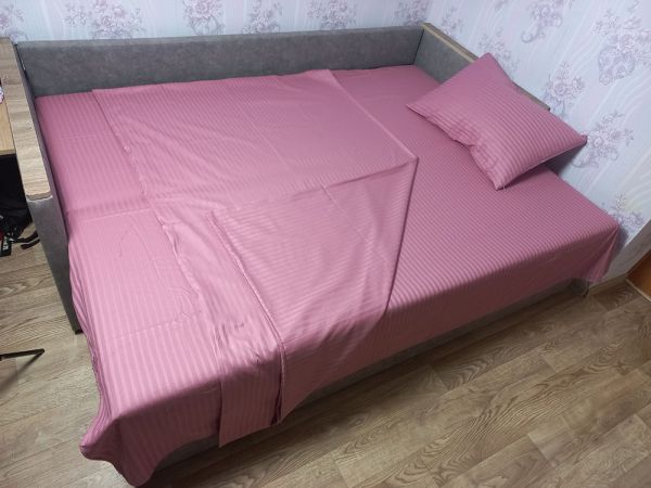 Постільний комплект у ліжко з Страйп Сатину кольору "Пильна роза", під замовлення.