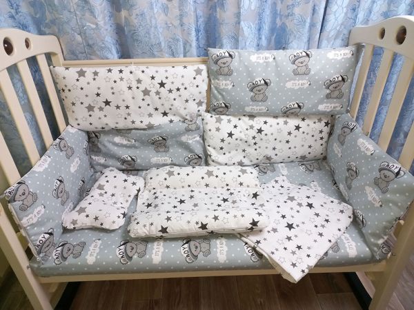 Постельный комплект в детскую кроватку - "Мишки на сером" + "Звезды на белом" комби.