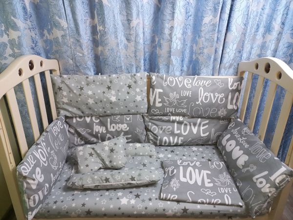 Постельный комплект в детскую кроватку - "Love серый" + "Звезды на сером" комби.