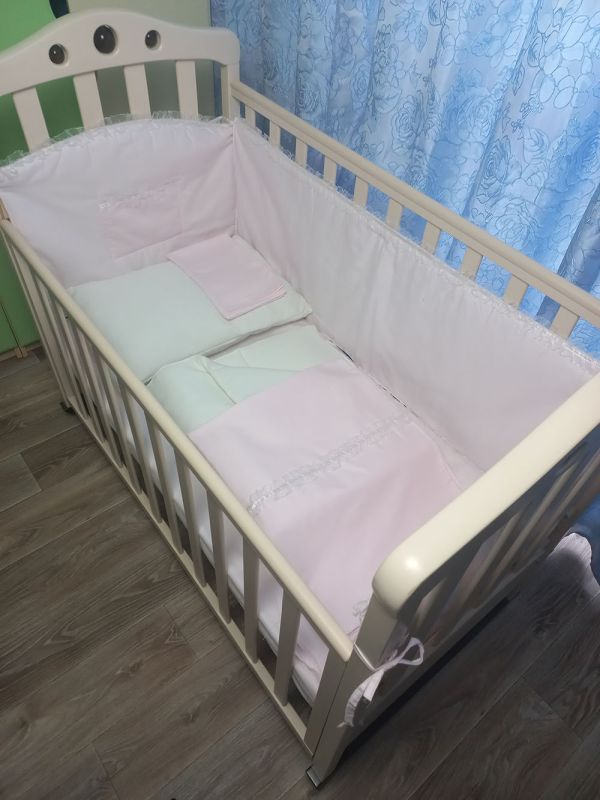 Постільний комплект у дитяче ліжечко - Розпродаж! Страйп ніжно рожевий.