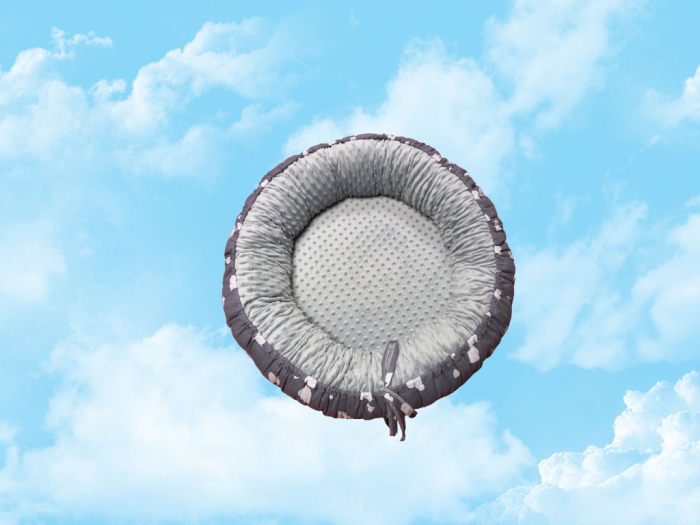 Лежак для домашнього улюбленця  Коло середнэ  діаметр 65 х 65 см.